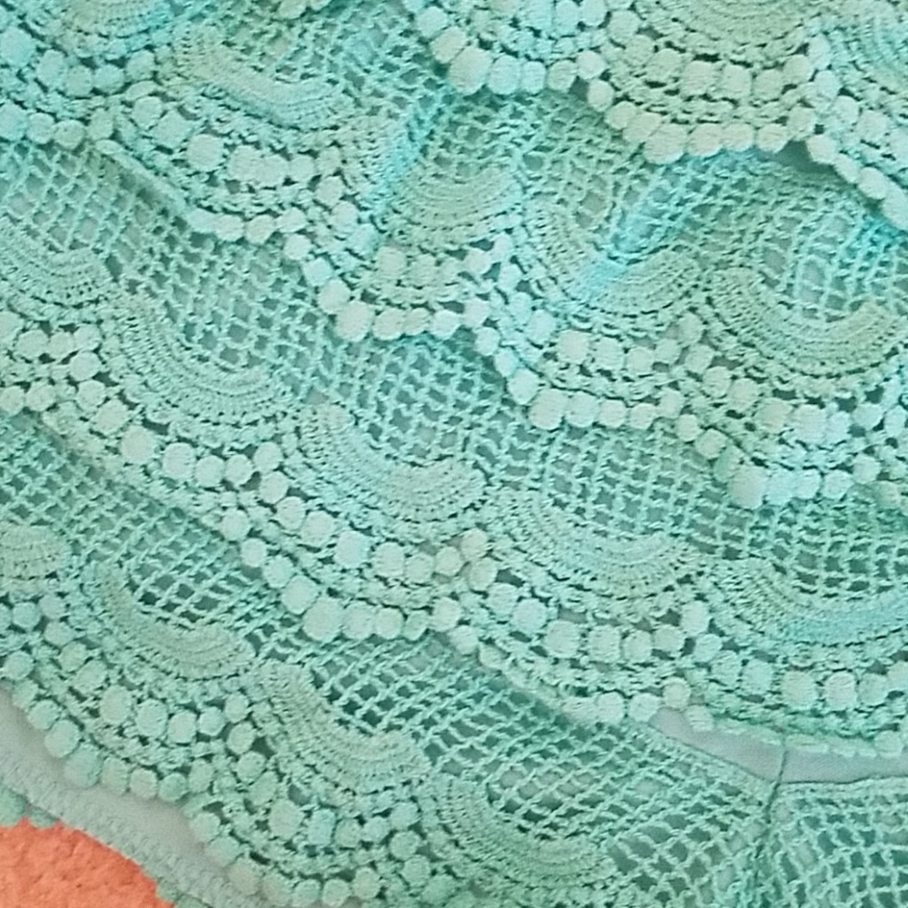 Shorts - Picture 2 of 3